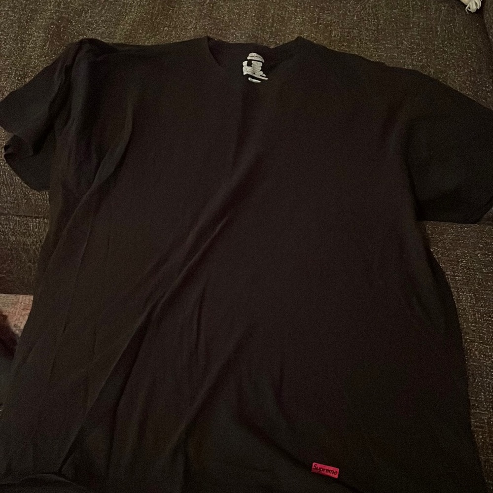 Supreme vintage bottom logo tee